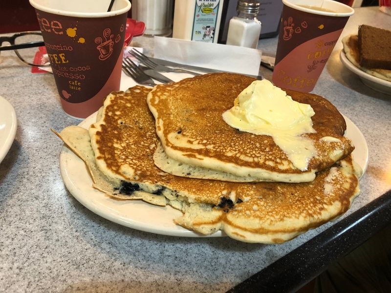 9 Underrated Pennsylvania Breakfast Joints That Locals Swear By - Decor Hint Dutch Eating Place – Philadelphia