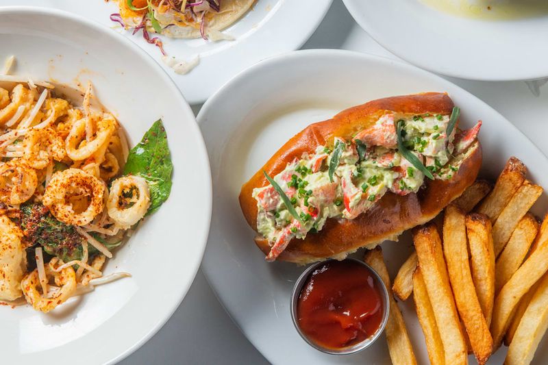 8 New York Chains Serving Real Whole Fish Sandwiches - Decor Hint Crave Fishbar – New York, NY