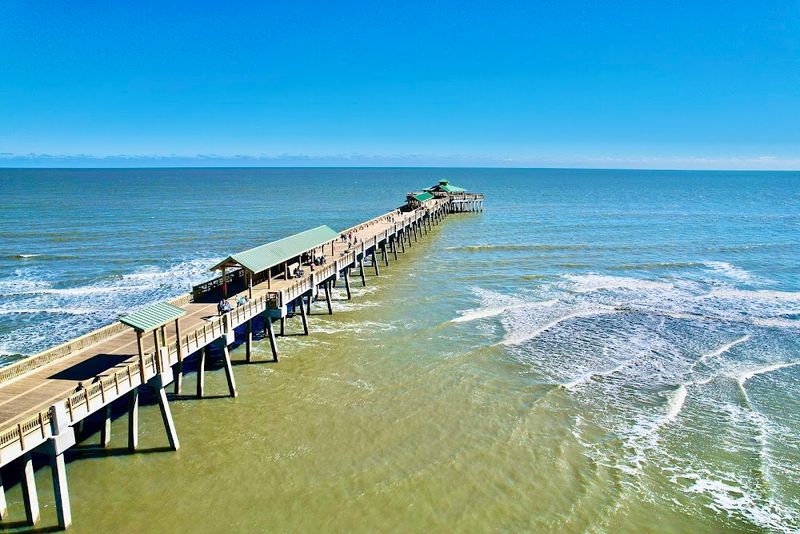 Folly Beach: Laid-Back Coastal Vibes 