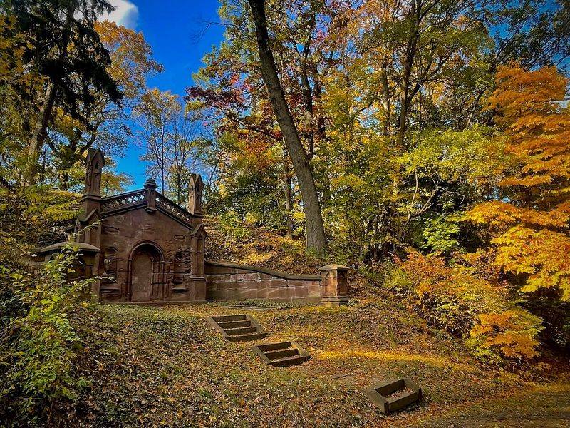 Mount Hope Cemetery Night Stroll – Rochester, NY