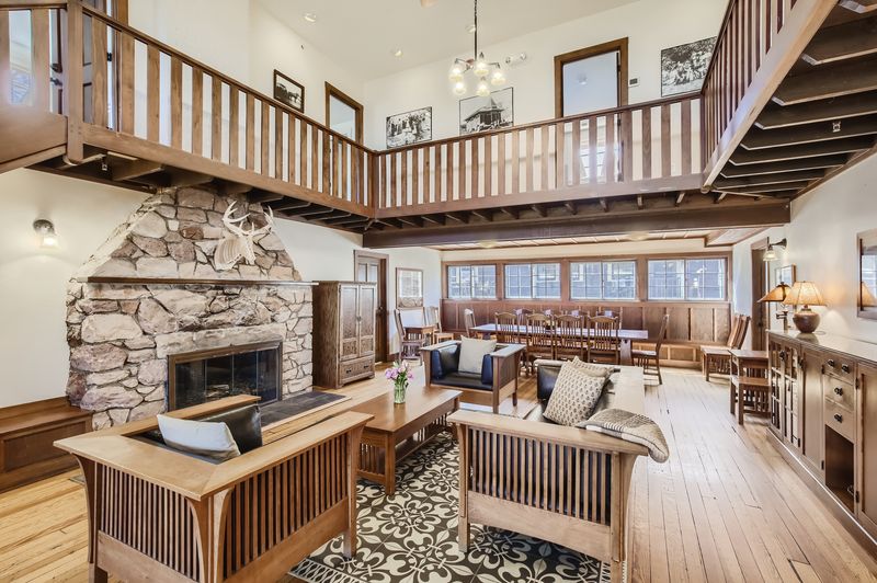 Chautauqua Cottages – Mission House Lodge, Boulder