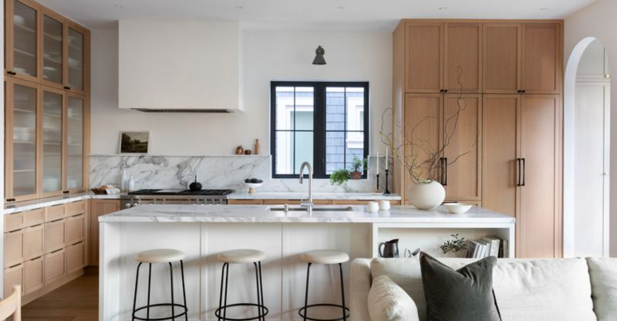 Amazing Minimalist Interior Updates For Illinois Vintage Bungalows - Decor Hint