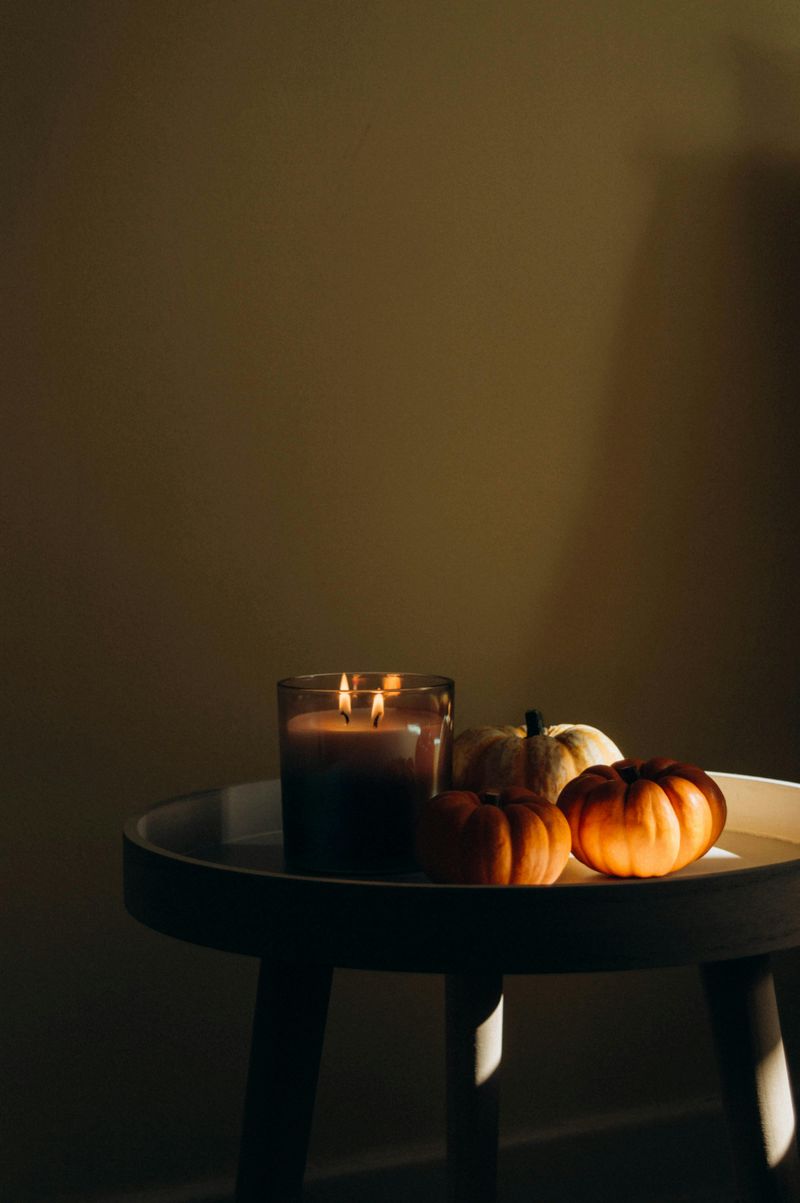 Autumnal Home Décor Pieces That Can Refresh Interiors - Decor Hint Scented Candles