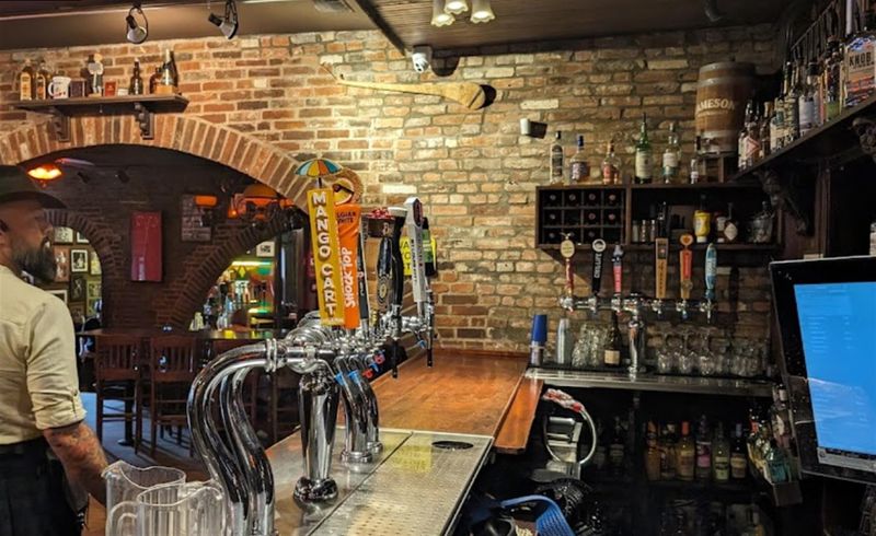 11 Must-Try Missouri Spots Serving Fresh-Baked Pie Daily - Decor Hint McGurk's Irish Pub: St. Louis' Whiskey-Infused Pie Tradition