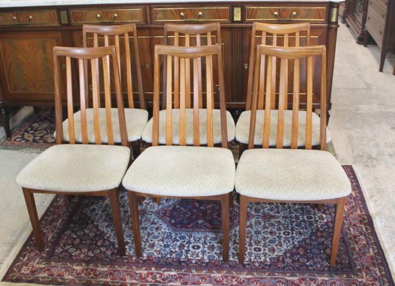Mid-Century Modern Chairs