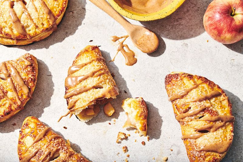 Cinnamon Apple Hand Pies