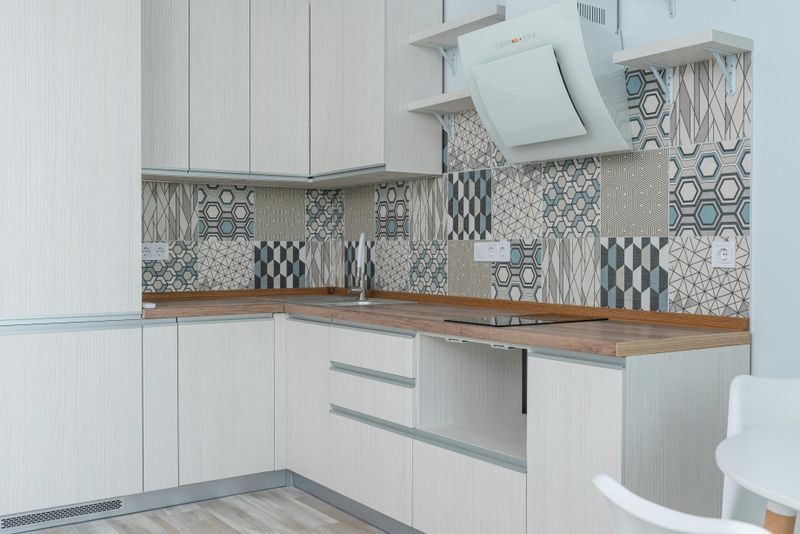 Deep Corner Cabinets Without Pull-Outs
