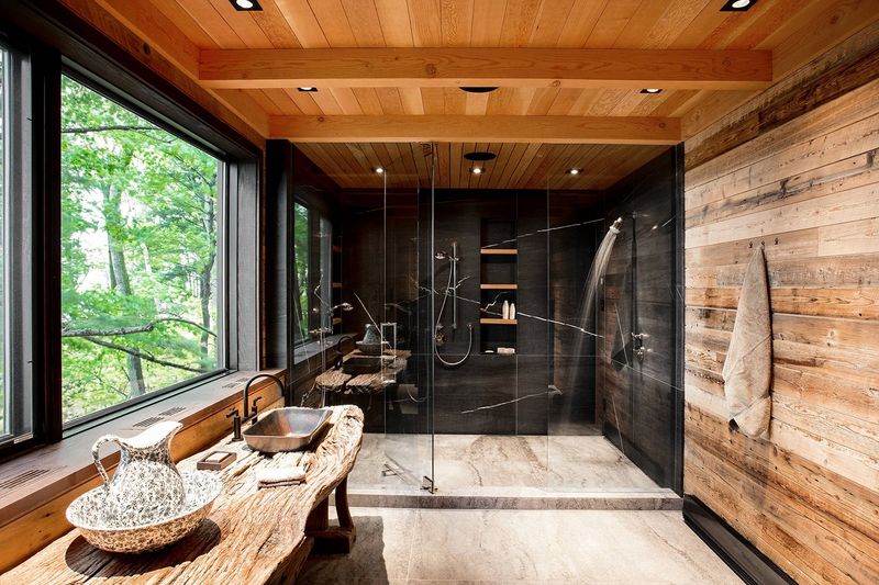 12 Vermont Cabin Bathrooms Where Winter Feels Like Retreat - Decor Hint Mountain Spa Bathroom
