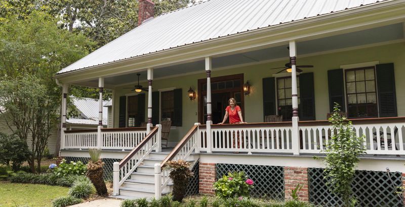 12 Louisiana Creole Cottages With Storybook Details - Decor Hint Lafayette Street Cottage: Everyday Creole Charm