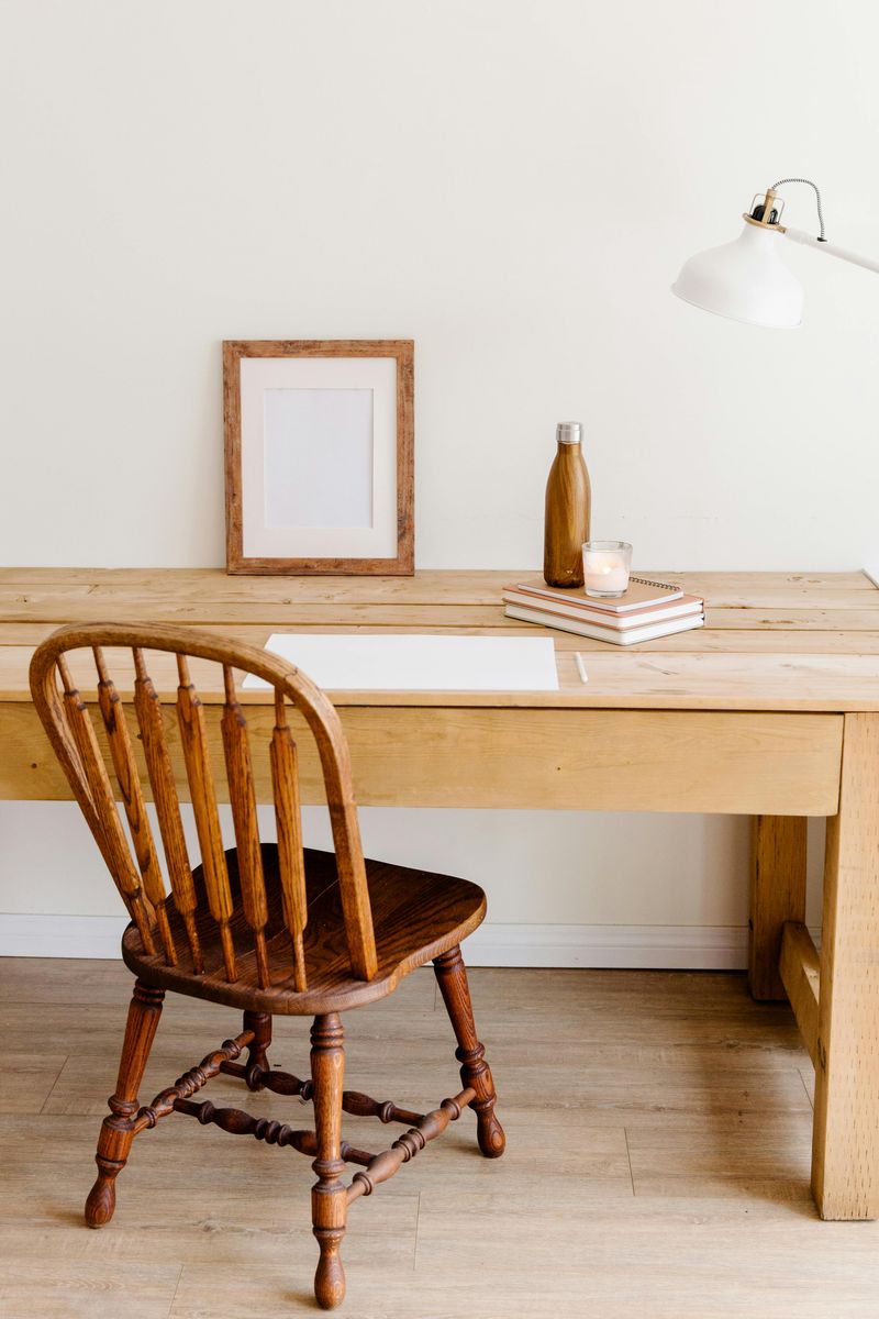 8 Classic Furniture Styles Seeing A Modern Revival - Decor Hint Shaker Simplicity