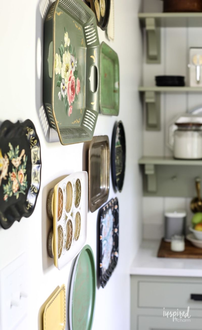 Classic Florida Souvenir Dishes Or Trays