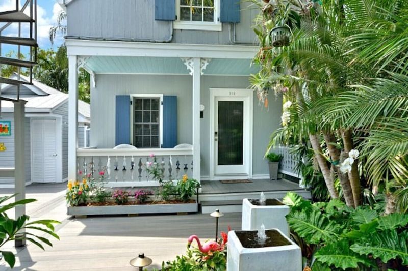 12 Key West Cottages With Tropical Charm That Buyers Love - Decor Hint Butterfly Garden Bungalows