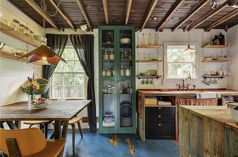 8 Austin Bungalows With Retro Kitchens Full Of Character - Decor Hint Copper Country Charm in Cherrywood