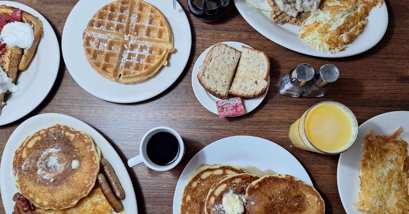 Wintergreen Grille, The Dells' Morning Marvel