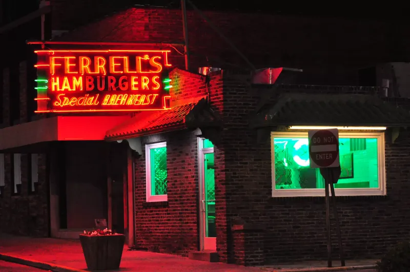 9 Kentucky Comfort Food Places So Good, Locals Keep Them Hush-Hush - Decor Hint Ferrell's Snappy Service – Hopkinsville