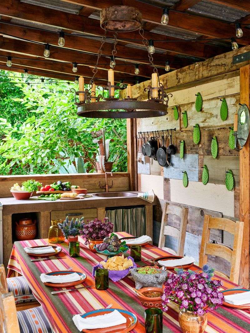 Ranch Hand's Dream With Hanging Rack System