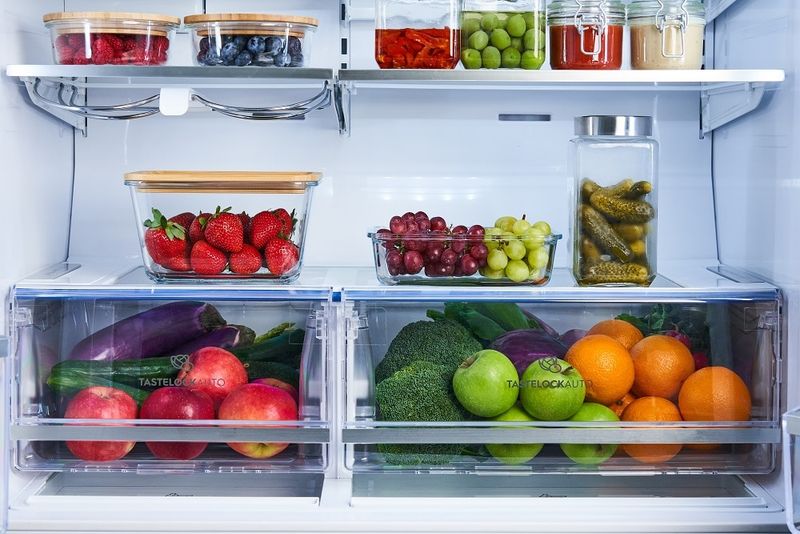 18 Surprising Items In Your New York Fridge That Should've Been Tossed Yesterday - Decor Hint Pre-cut Fruit Containers