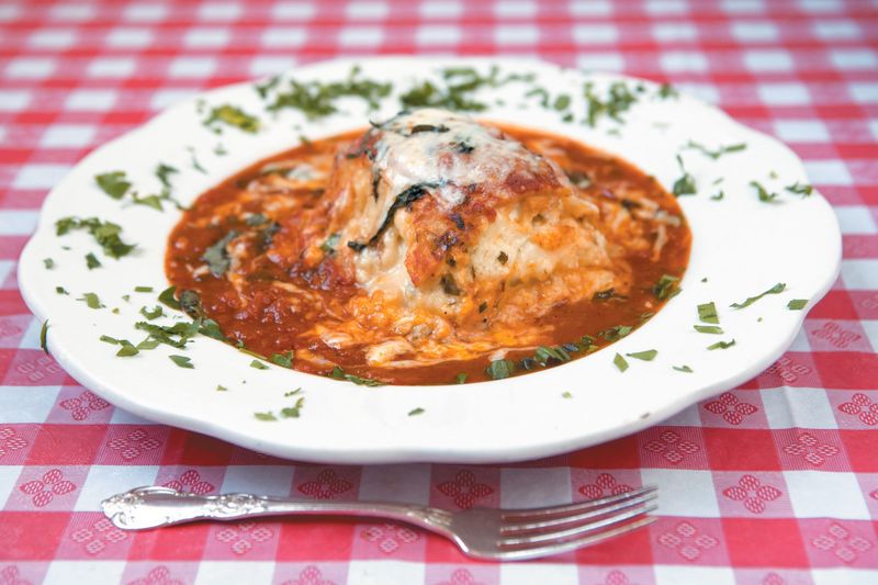 La Scarola's Old-School Charm