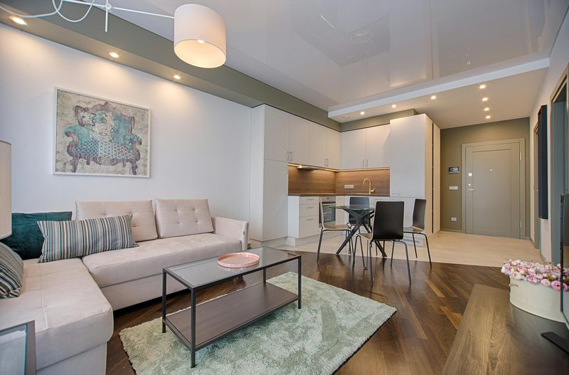 8 Things That Make Houses Feel Unlived In - Decor Hint Lack of Personal Photos