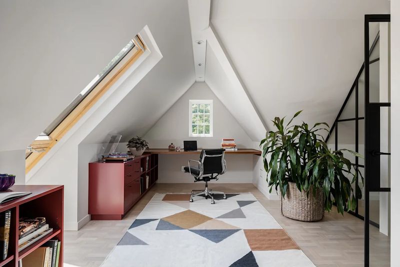 Third Ward Home Office Oasis