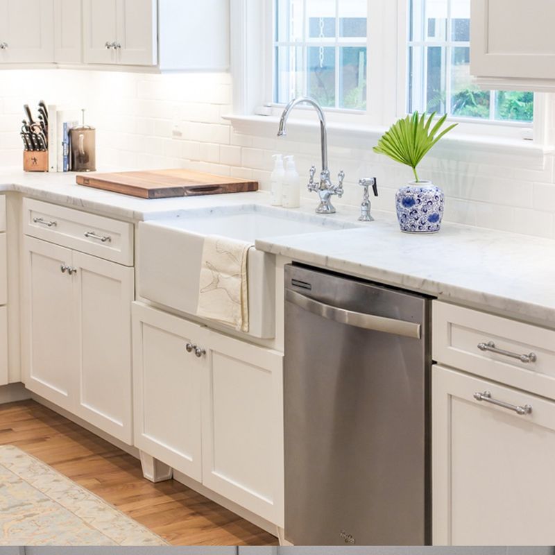 Farmhouse Sinks With Brass Fixtures