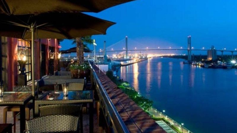 10 Savannah Eateries That Could Capture The Spirit Of Summer With Boils - Decor Hint Rocks on the Roof – Skyline Views And Seafood