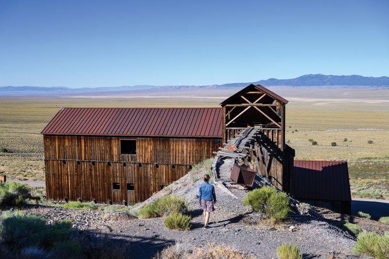 Berlin-Ichthyosaur Ghost Town Trek – Berlin, NV
