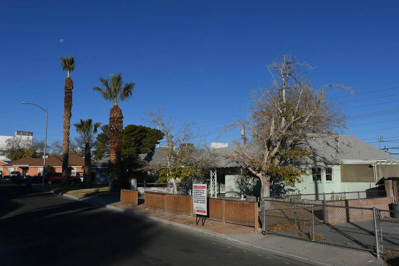 7 Las Vegas Ranch Homes That Time-Traveled From The '60s - Decor Hint Huntridge Neighborhood: Modest Ranches With Mid-Century Flair