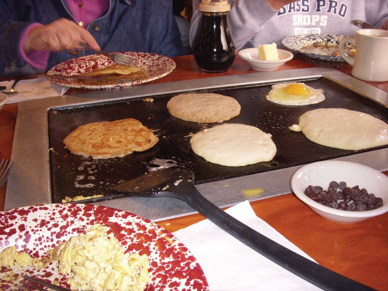 8 Florida Restaurants Locals Only Share With Their Inner Circle - Decor Hint Old Sugar Mill Pancake House – De Leon Springs