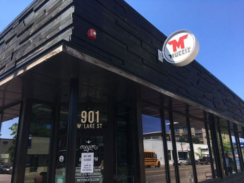 Minnesota Winters, St. Paul Slices: 10 Pizza Parlors Locals Love - Decor Hint Mucci's Italian: Montanara Magic