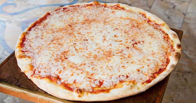 12 Tricky New York Food Names That Outsiders Always Struggle With - Decor Hint Pizza Pie