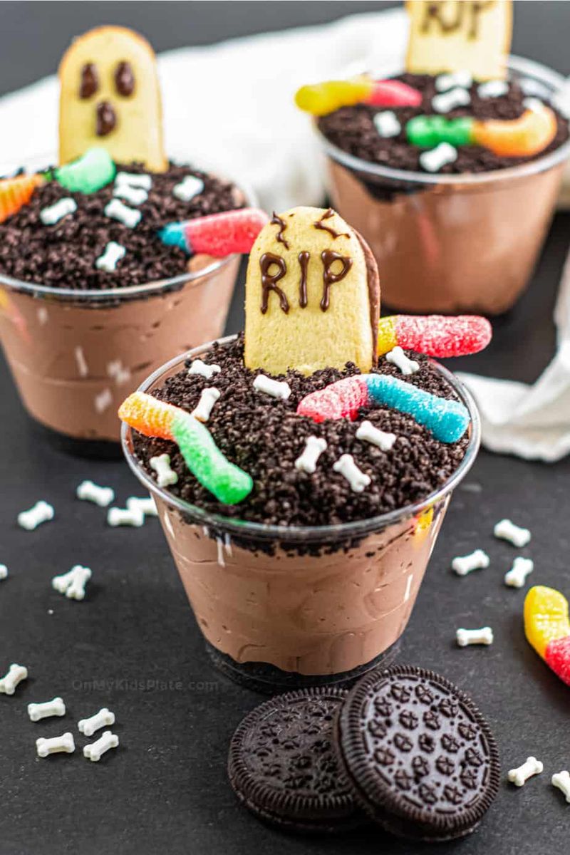 Graveyard Dirt Cookies