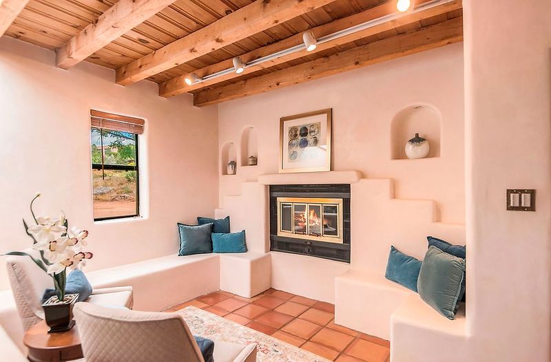 12 New Mexico Pueblo-Style Homes Straight Out Of A Storybook - Decor Hint Nichos and Built-in Shelving