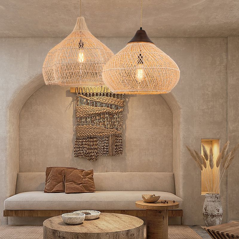 California Coastal Homes With Decor That Never Dates - Decor Hint Statement Lighting From Natural Materials