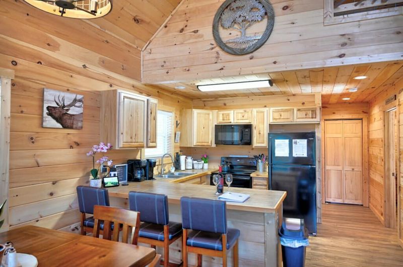 10 Kitchens In North Carolina That Might Remind You Of A Fairytale Cottage - Decor Hint Bryson City Cabin Kitchen