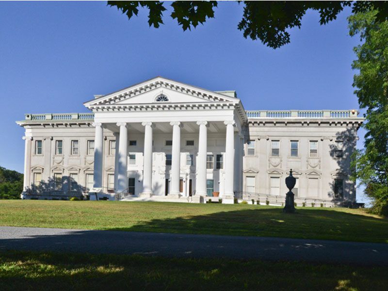 11 Lavish New York Mansions With Ties To The State's Richest Families - Decor Hint Staatsburgh Mansion