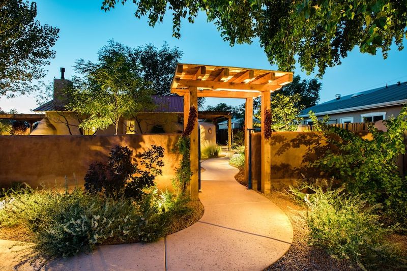 9 Albuquerque Adobe Homes With Courtyards Perfect For Summer Nights - Decor Hint Lavender Lane