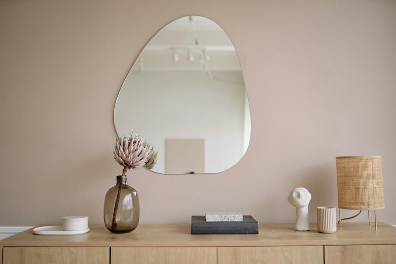 Position Mirrors Strategically