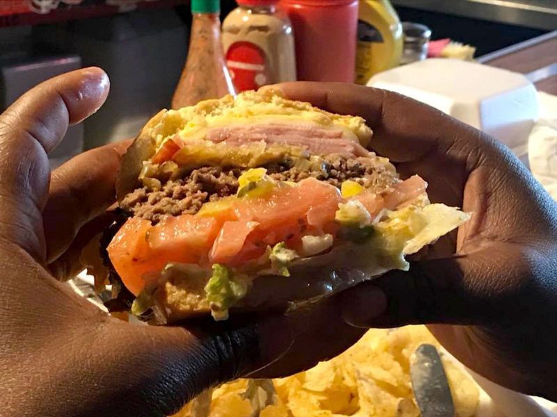 15 Homemade Meals Ohio Couples Say Are Better Than Any Restaurant - Decor Hint Hearty Thurman-Style Burgers
