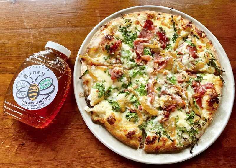 7 Small-Town North Carolina Pizzerias That Rival New York's Best - Decor Hint My Father's Pizza – Black Mountain's Family Legacy Pies