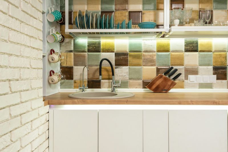 5 Ideas That May Make Kitchen Shelves Look Higher-End, Based On Designer Advice - Decor Hint Introduce Shelf Lighting