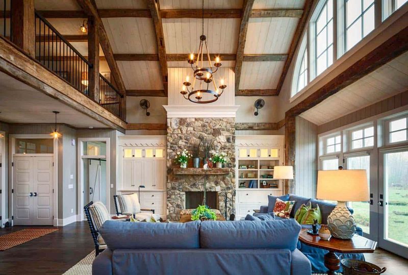 Farmhouse-Style Lighting With Warm Glow