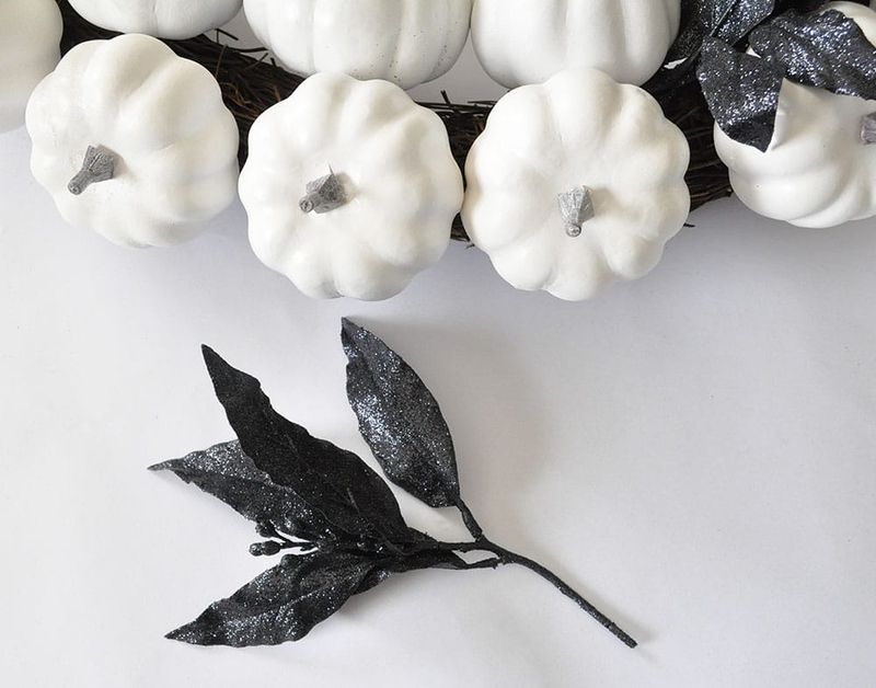 Cotton Stem And Pumpkin Wreath
