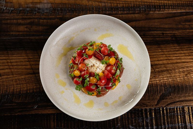 8 Oregon Brunch Restaurants Locals Keep Secret - Decor Hint Currents At The Riverhouse – Bend's Riverside Retreat