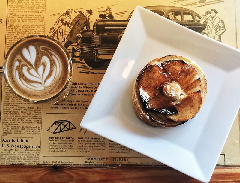 Thinking Cup: Coffee Shop Cannoli Revolution