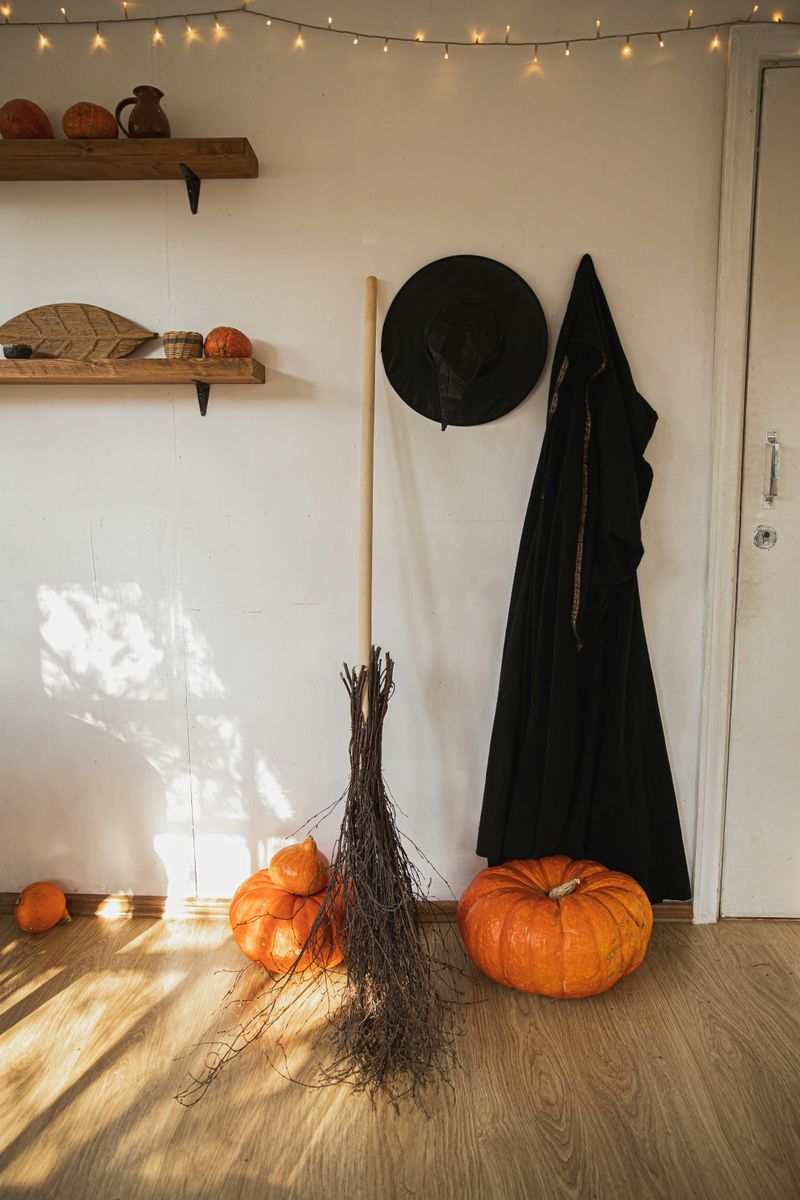6 Subtle Halloween Touches For People Who Don't Like Over The Top - Decor Hint Subtle Witch Hat Figurines