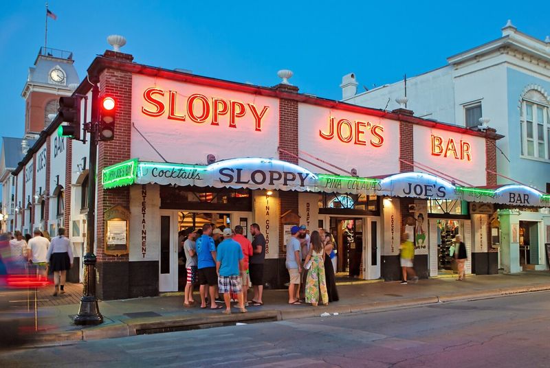 All-You-Can-Eat Seafood Restaurants In Florida Worth Visiting - Decor Hint Sloppy Joe's Bar: Key West Delight