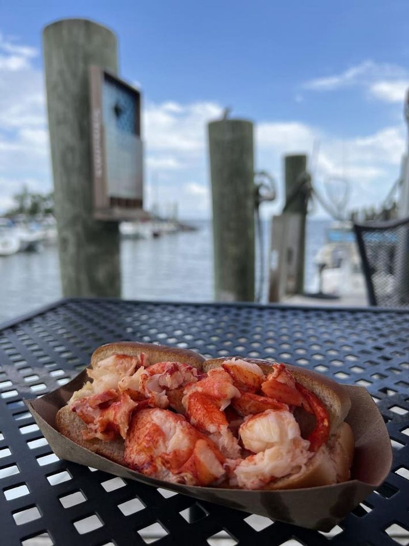 Guilford Lobster Pound — Guilford