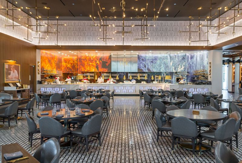 15 Las Vegas Dining Spots You'll Need Luck (Or Skill) To Book - Decor Hint Hell's Kitchen