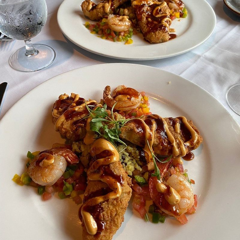 O'Learys Seafood – Artistic Approach to Classic Crab Dishes